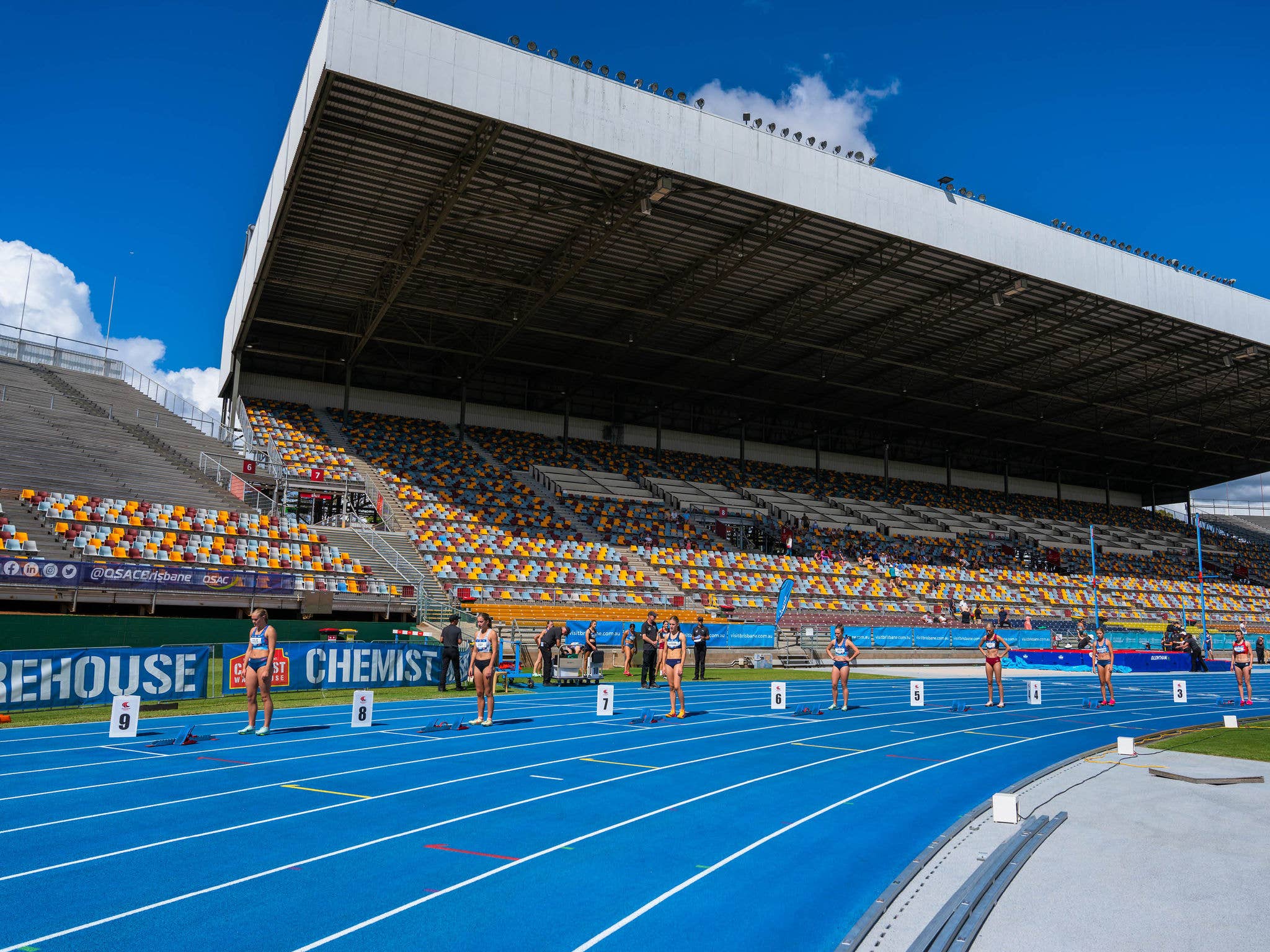 Main Stadium Bend Race Start